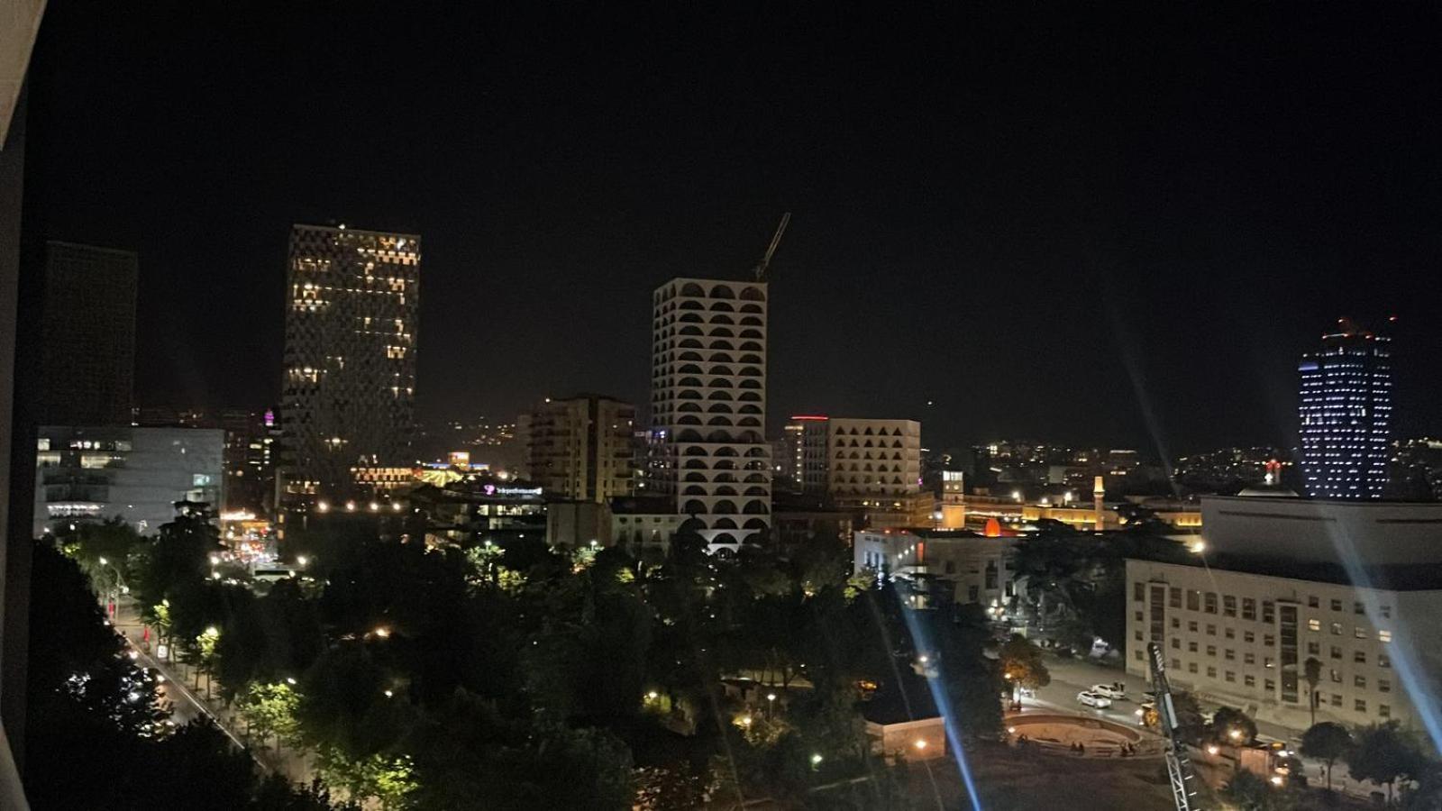 Free Parking Skanderbeg Square - Spacious Central Apartment Tirana Exteriér fotografie