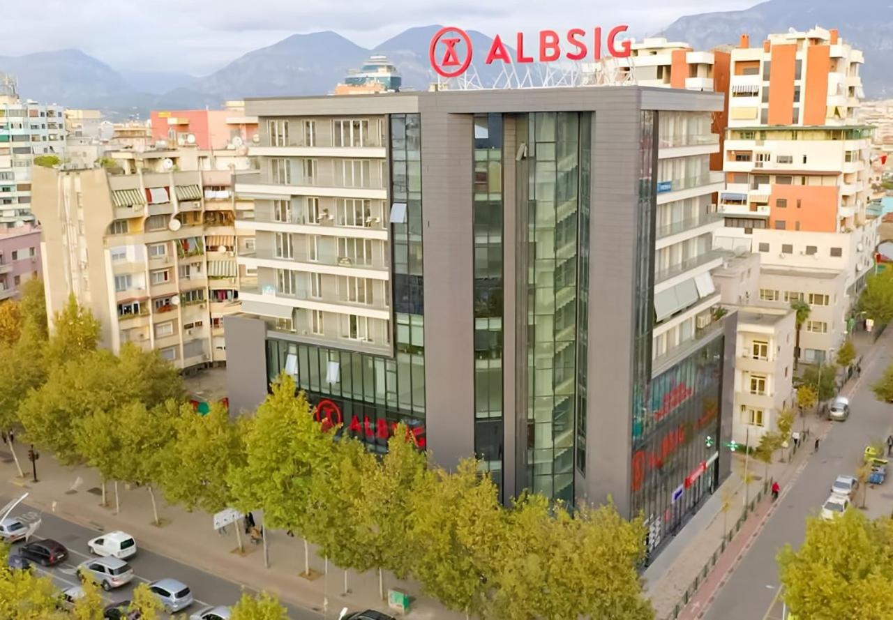 Free Parking Skanderbeg Square - Spacious Central Apartment Tirana Exteriér fotografie