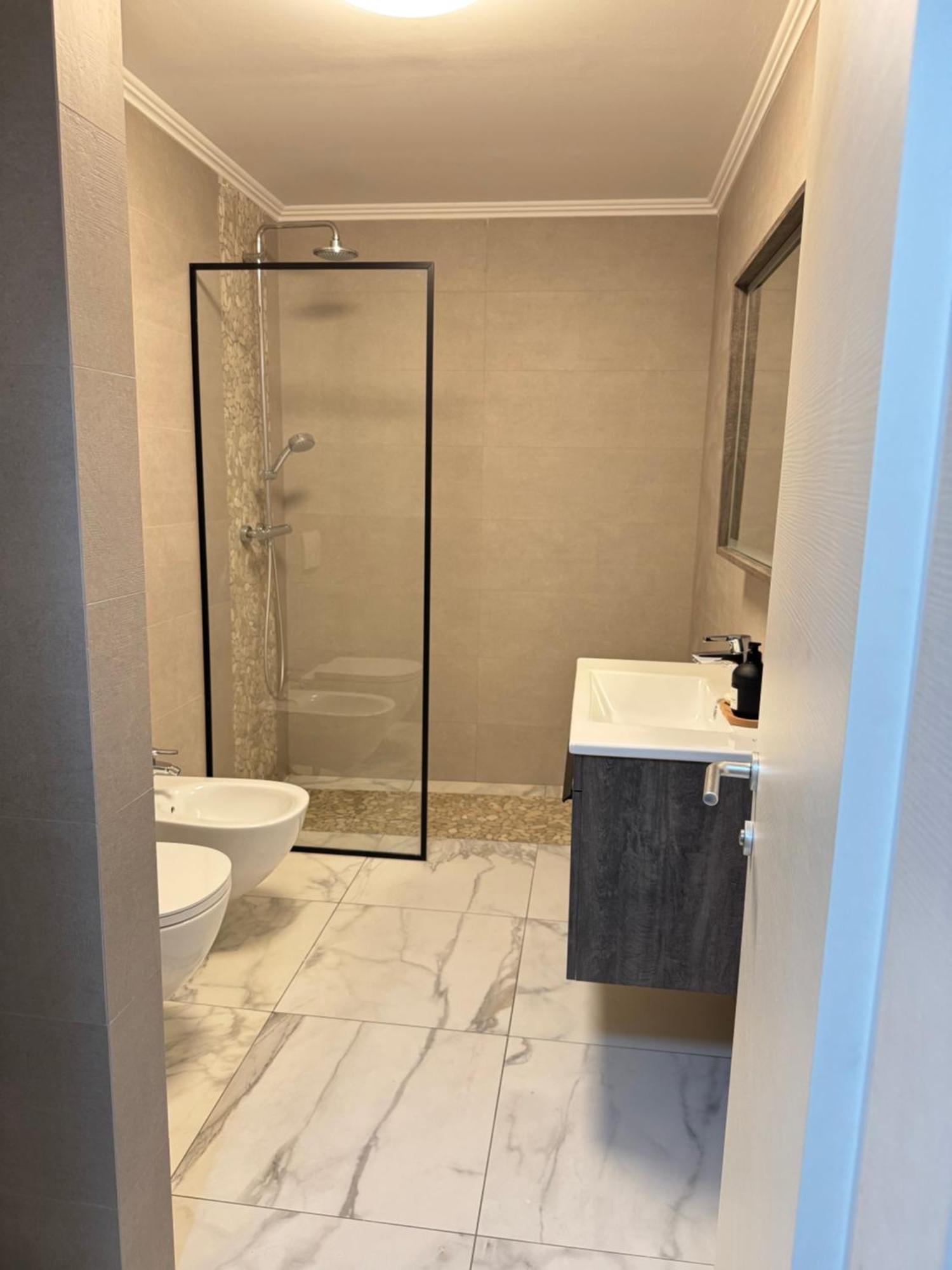 Free Parking Skanderbeg Square - Spacious Central Apartment Tirana Exteriér fotografie