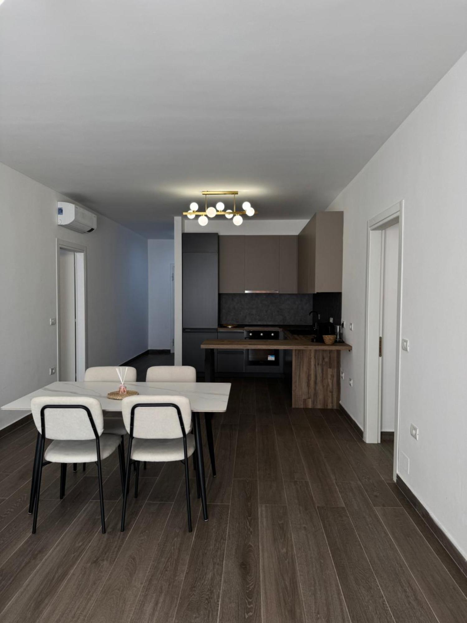 Free Parking Skanderbeg Square - Spacious Central Apartment Tirana Exteriér fotografie
