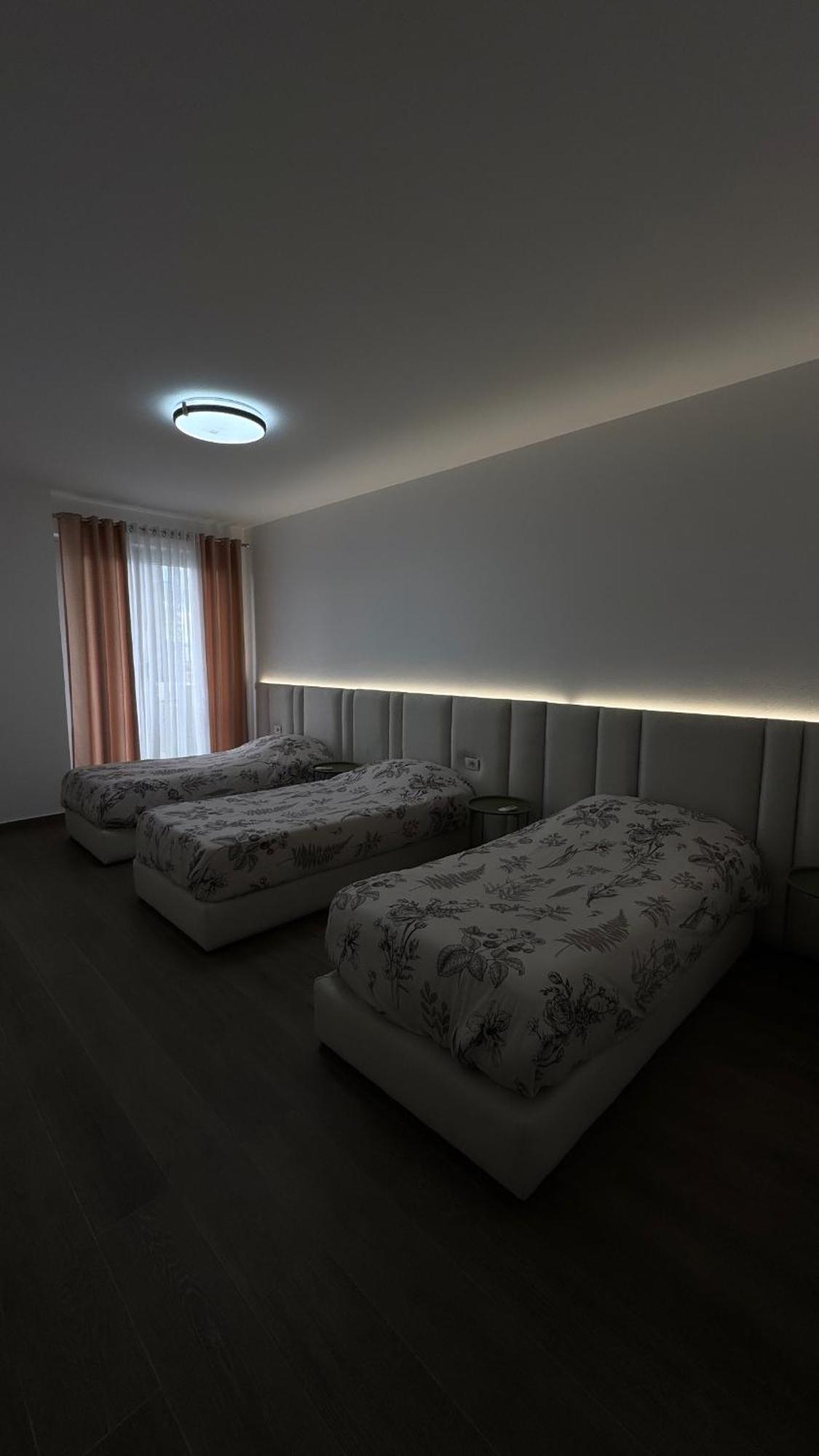 Free Parking Skanderbeg Square - Spacious Central Apartment Tirana Exteriér fotografie